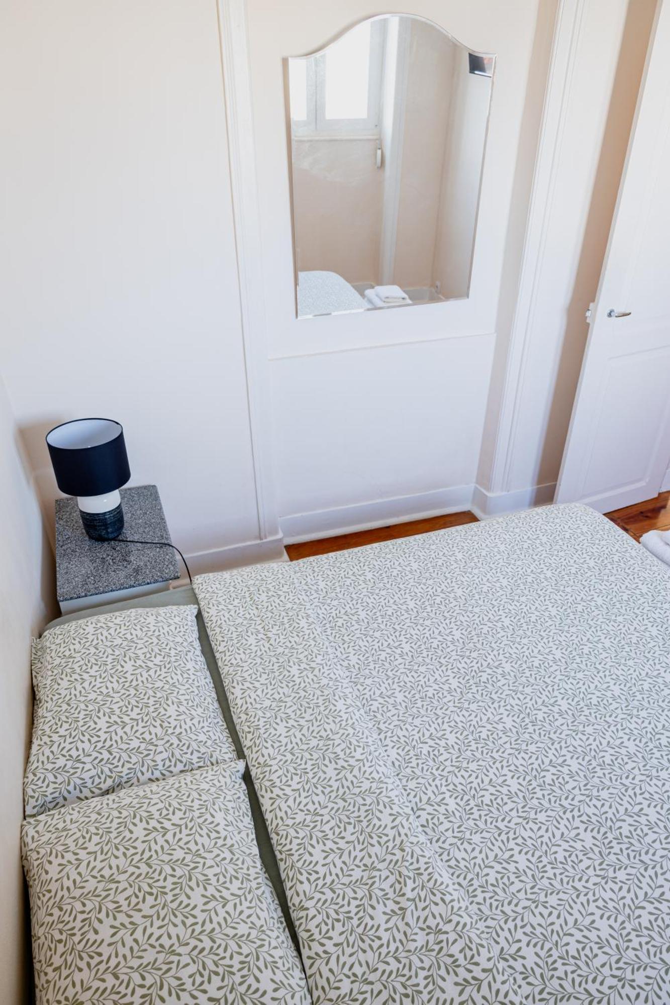 Angels Homes-N27, 3ºfloor - Bairro Tipico, Centro Lisboa מראה חיצוני תמונה